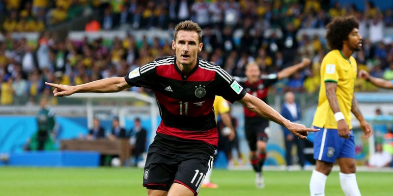 Miroslav Klose - Cầu thủ ghi bàn nhiều nhất trong lịch sử giải đấu World Cup